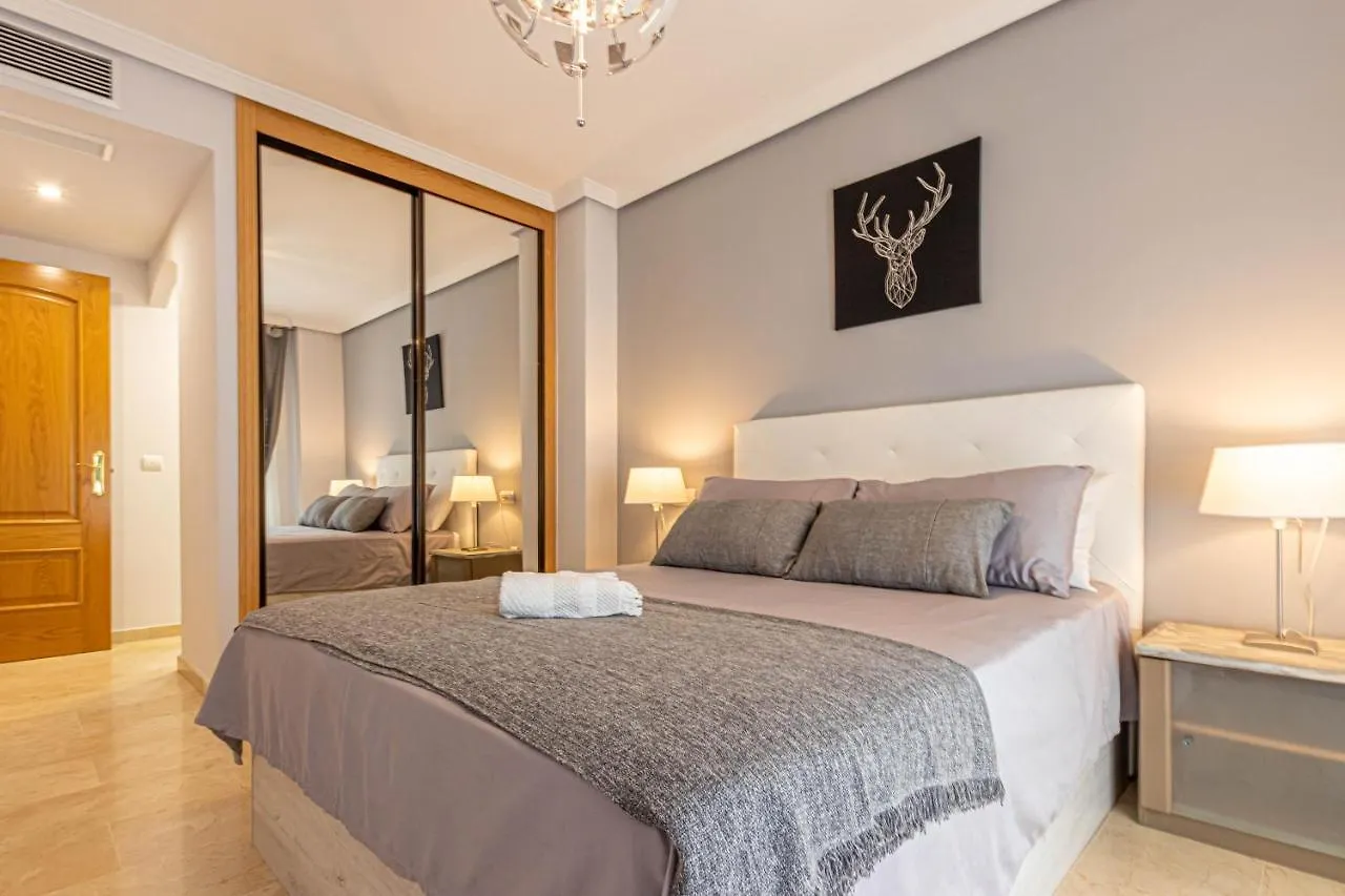 Daire 797 Holiday Rentals- Piso Con Amplia Terraza A Solo 1 Min De La Playa Benalmádena