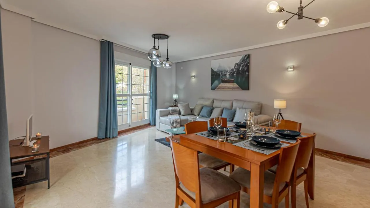 Апартаменты 797 Holiday Rentals- Piso Con Amplia Terraza A Solo 1 Min De La Playa Бенальмадена